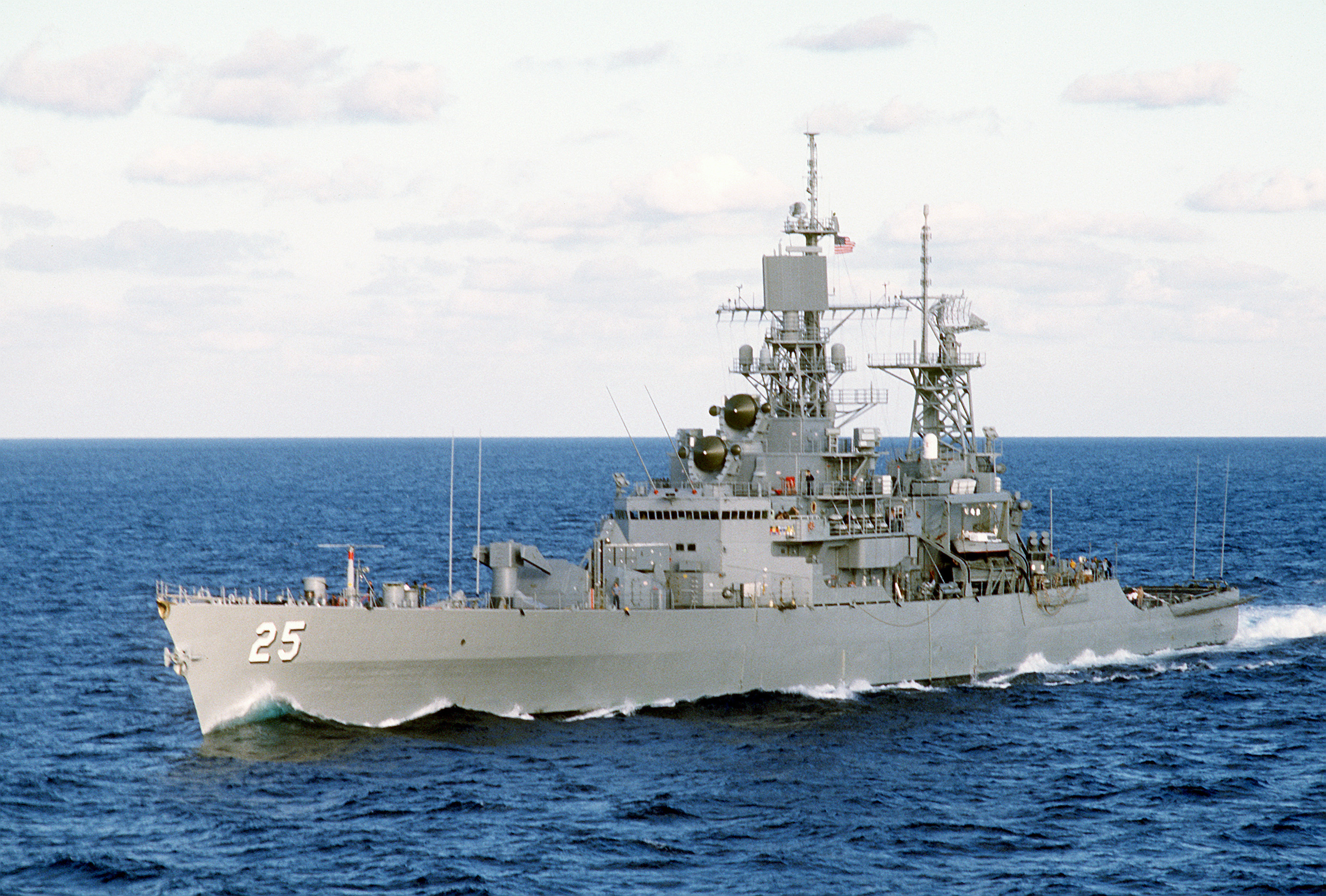 USS Bainbridge (DLGN-25)
