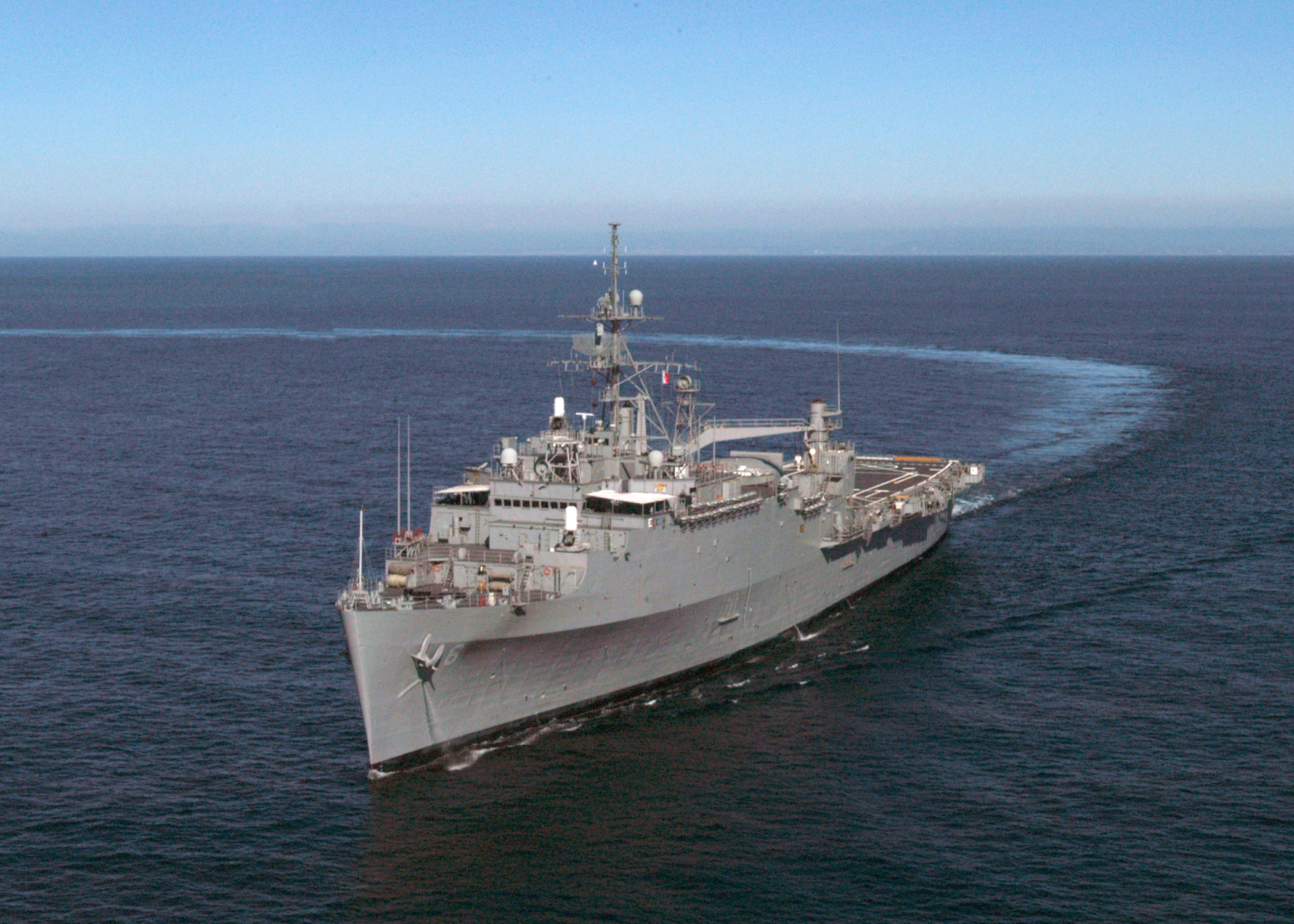 USS Duluth (LPD-6)