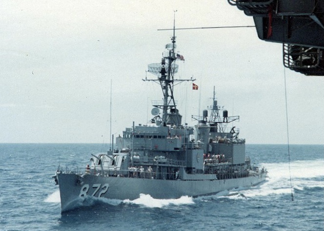 USS Forrest Royal (DD-872)