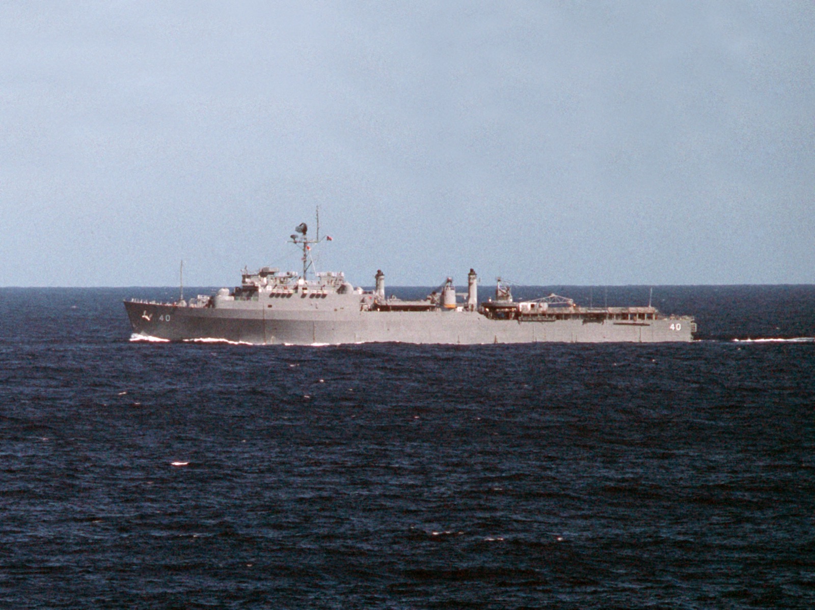 USS Fort Fisher (LSD-40)